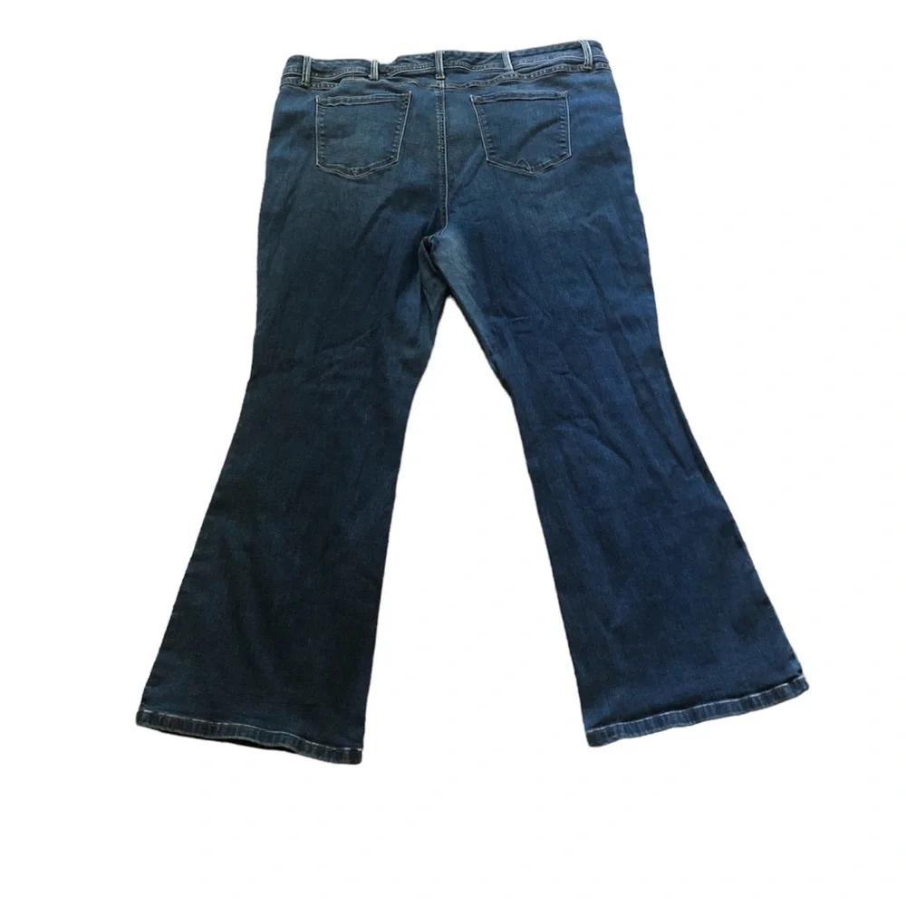 Torrid bootcut medium wash jeans size 24 short